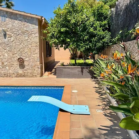 Villa Paraiso - Mit Riesigem Traumpool Vidreres